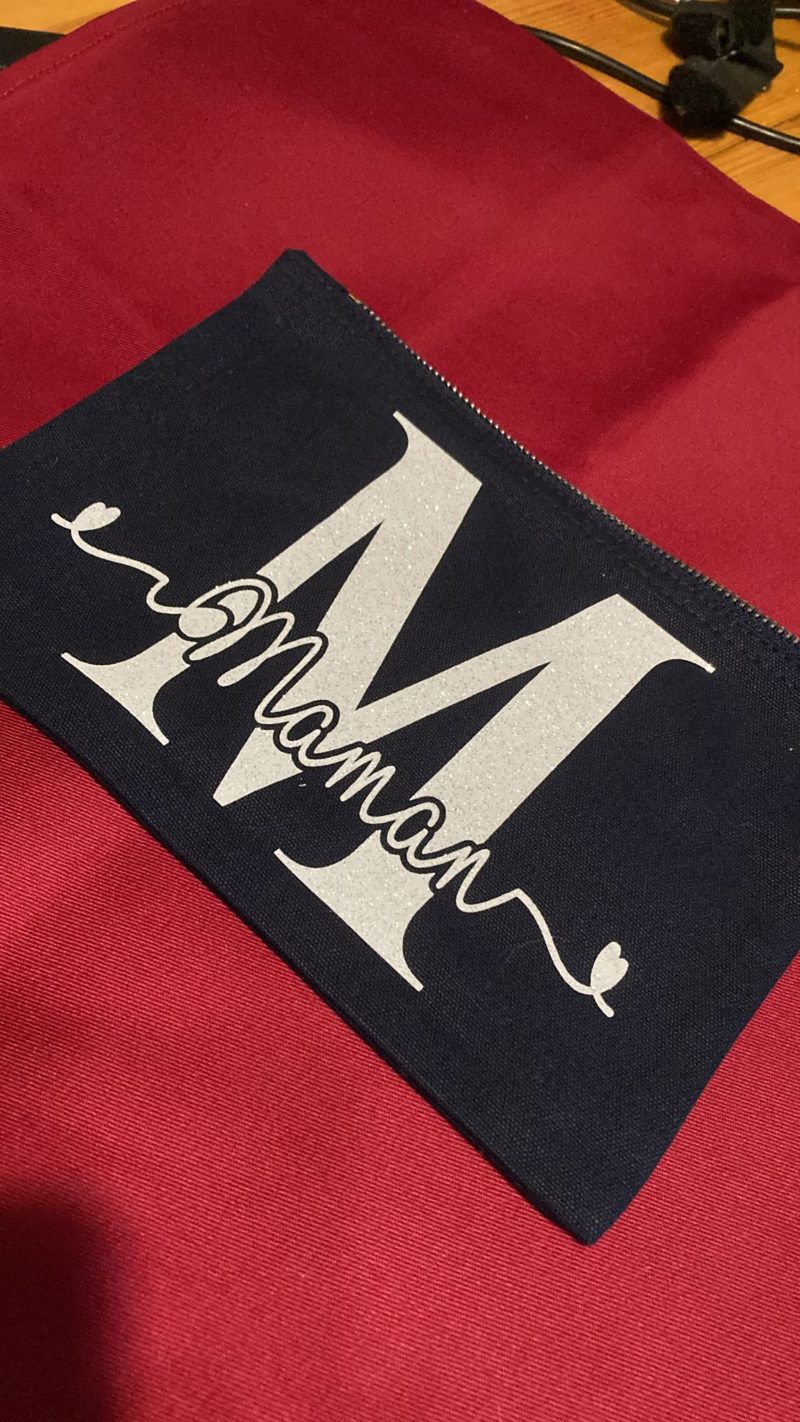 Trousse avec inscription "Maman"